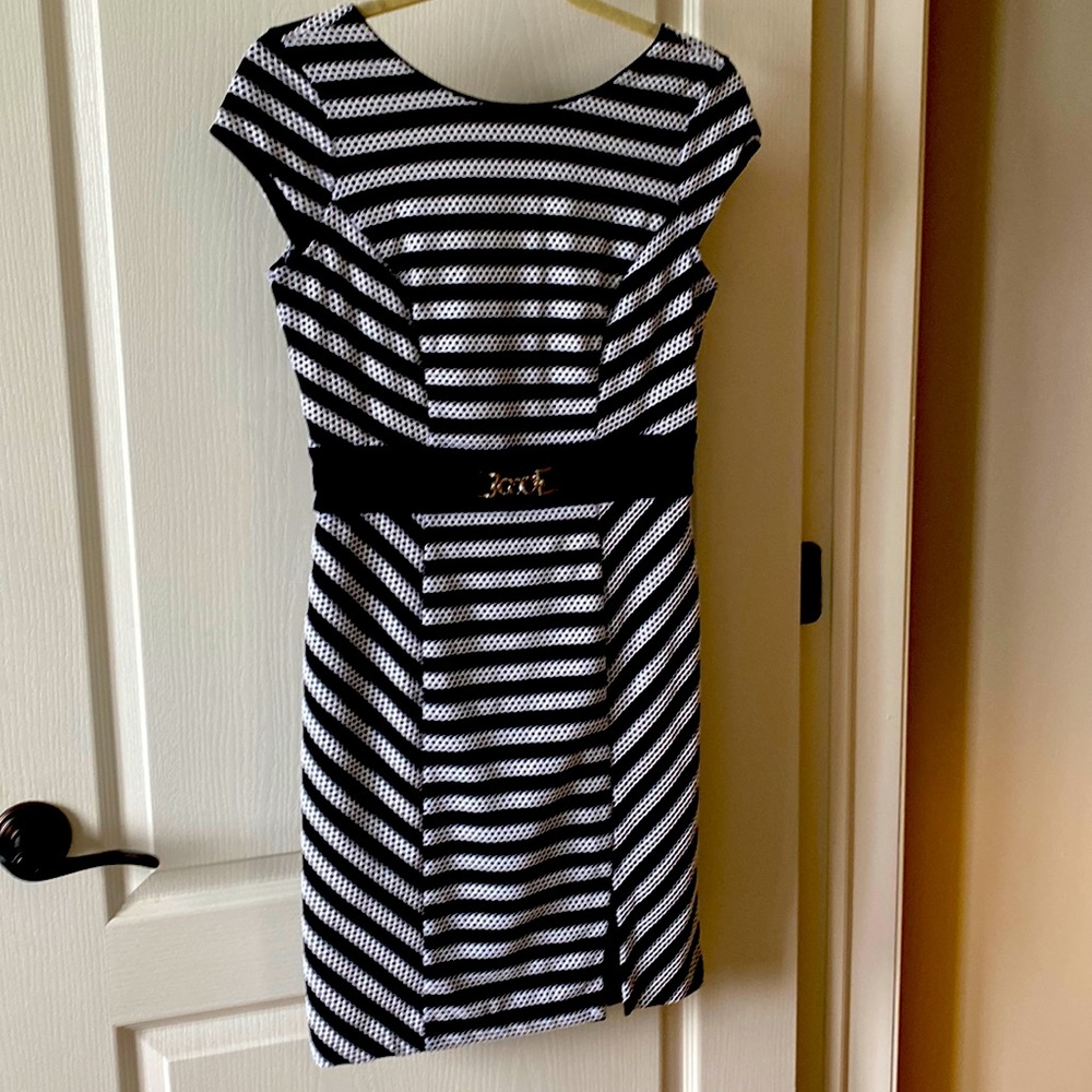 NWT White House Black Market dress sue 4P